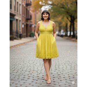 Venus 100% Silk Butterfly embroidery pleated detail Yellow Dress lined size 14